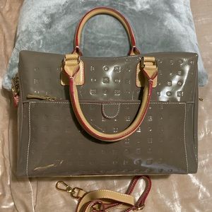 Arcadia Patent Purse